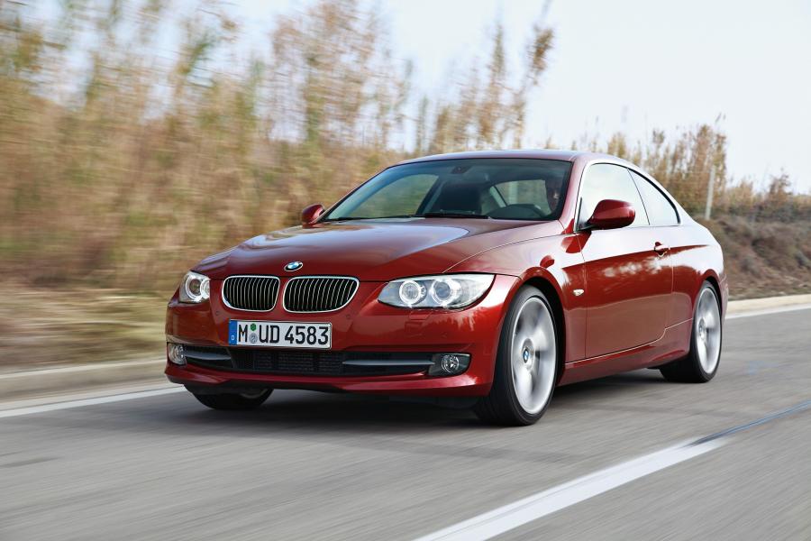  BMW 3-Series Coupe 2011 года  (фото 19 из 24)